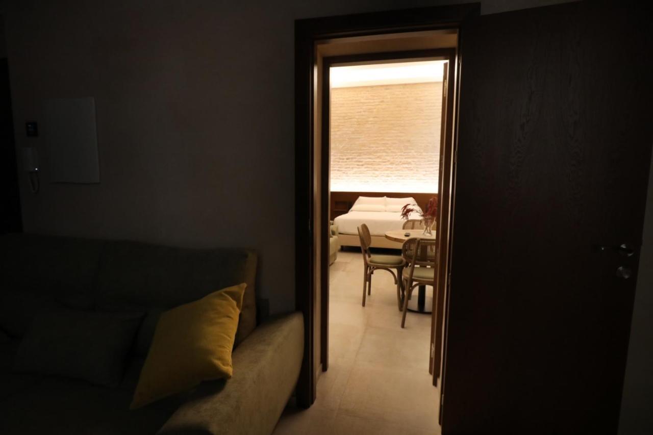 Casa Senorial Del Siglo XVIII Aparthotel Sevilla Eksteriør bilde