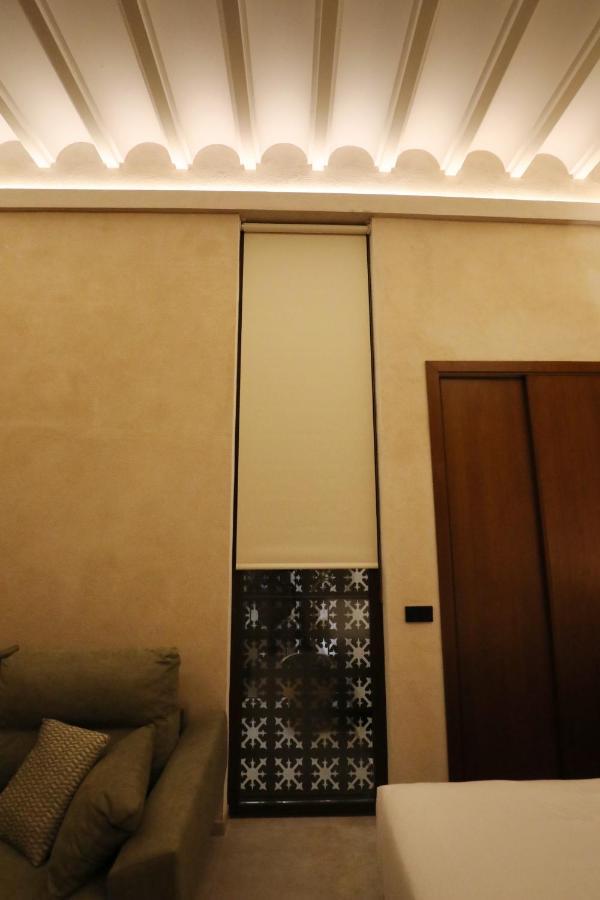 Casa Senorial Del Siglo XVIII Aparthotel Sevilla Eksteriør bilde