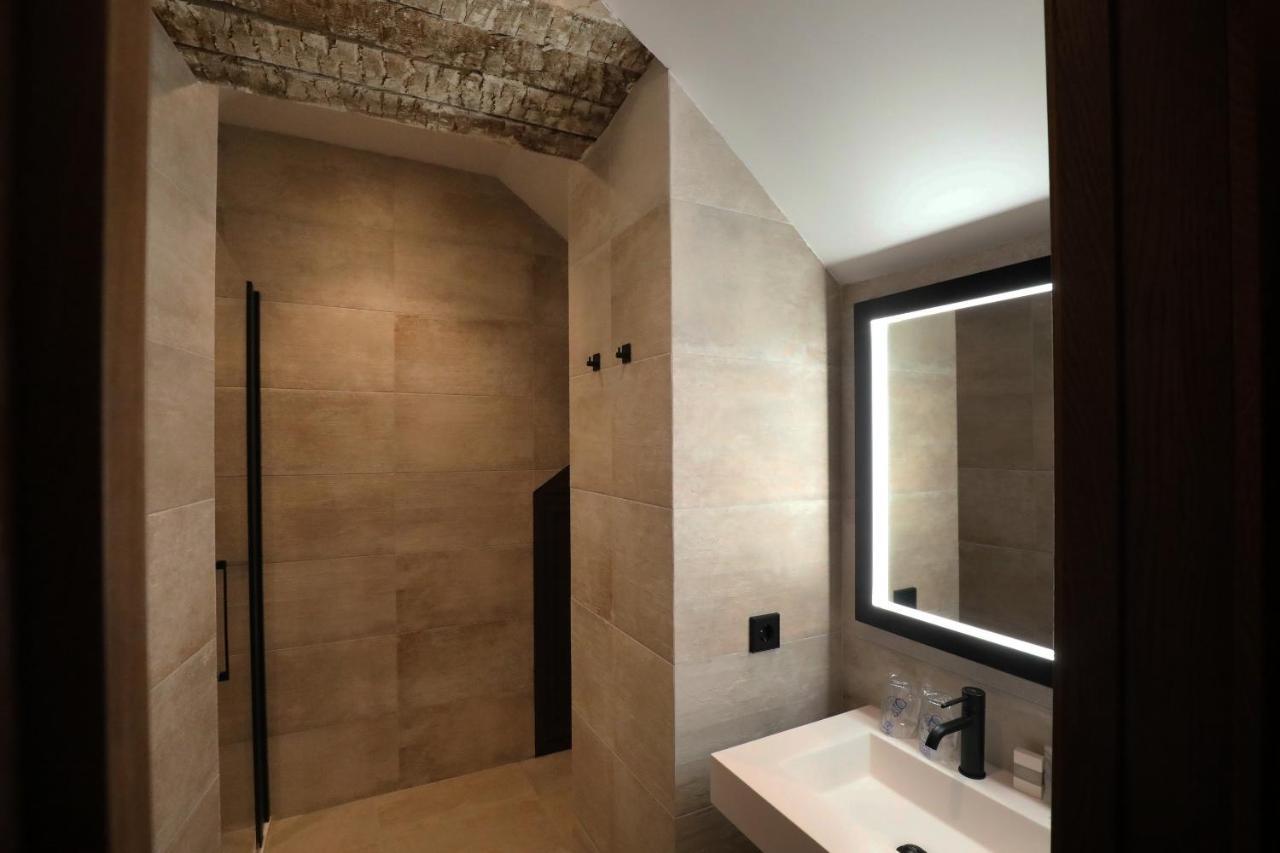 Casa Senorial Del Siglo XVIII Aparthotel Sevilla Eksteriør bilde