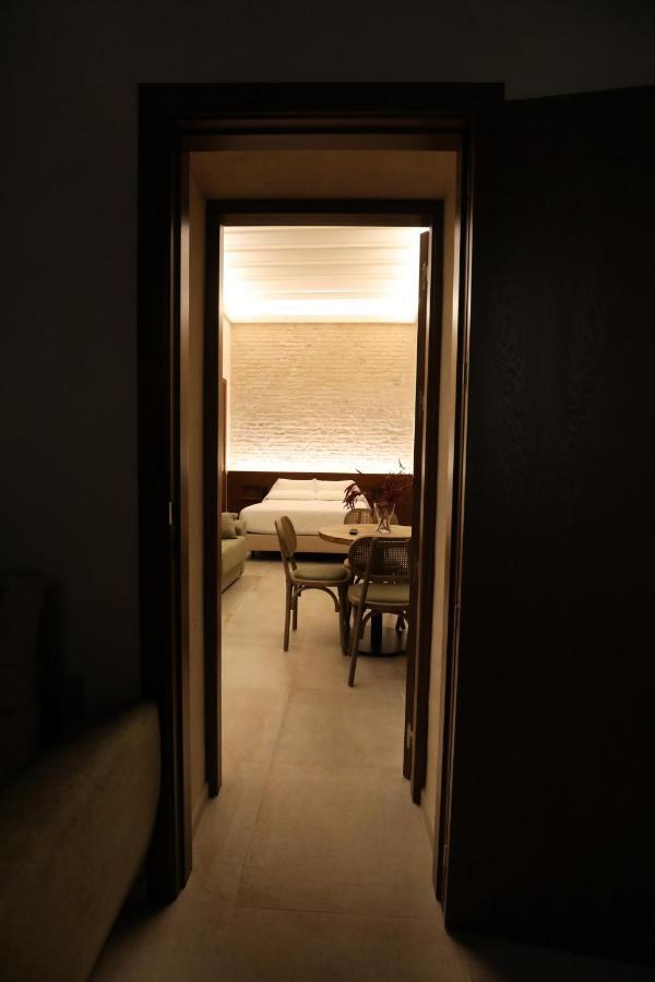 Casa Senorial Del Siglo XVIII Aparthotel Sevilla Eksteriør bilde