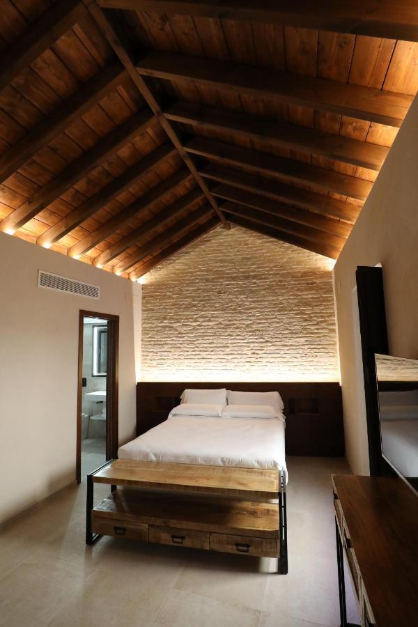 Casa Senorial Del Siglo XVIII Aparthotel Sevilla Eksteriør bilde