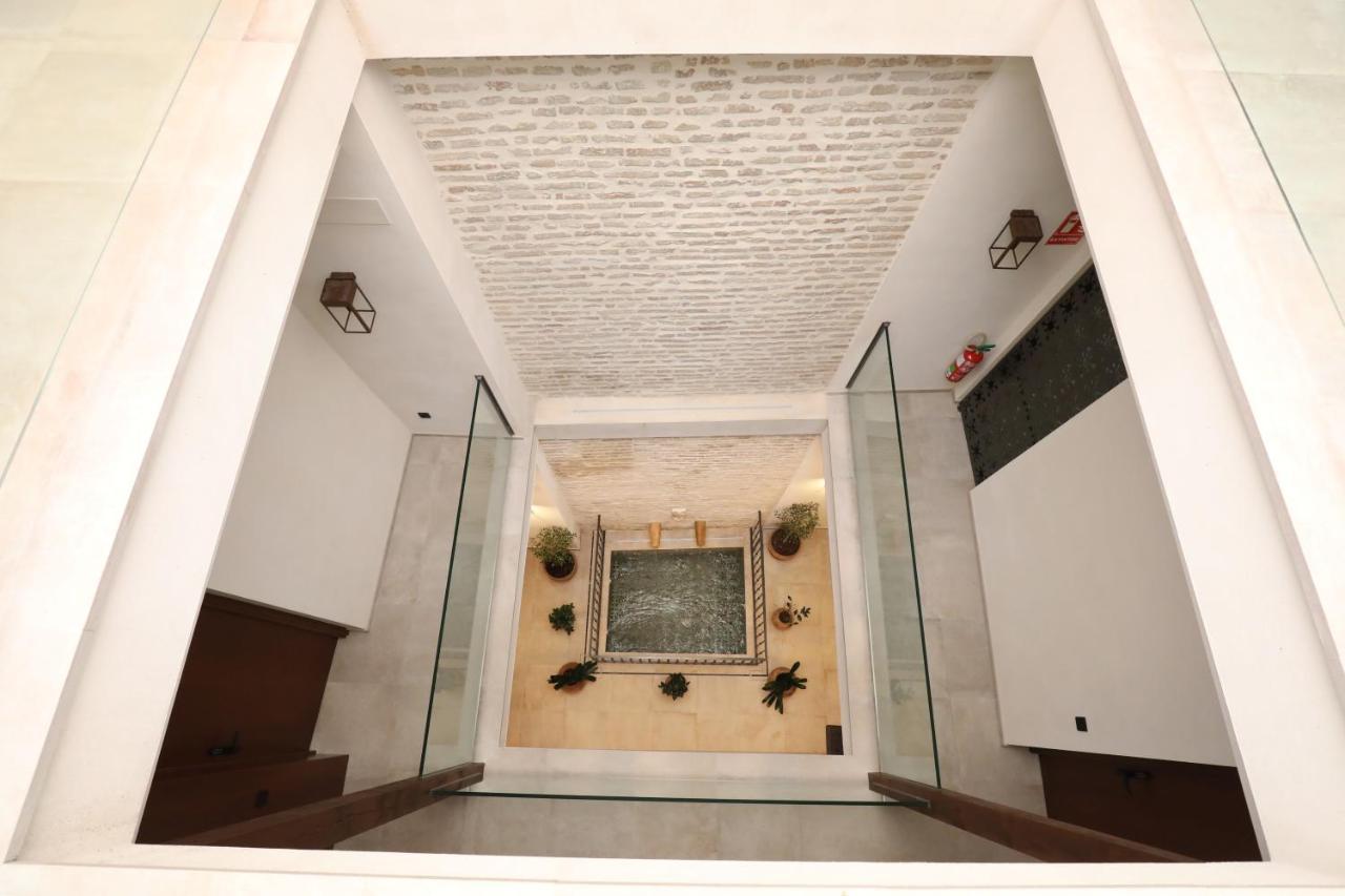 Casa Senorial Del Siglo XVIII Aparthotel Sevilla Eksteriør bilde
