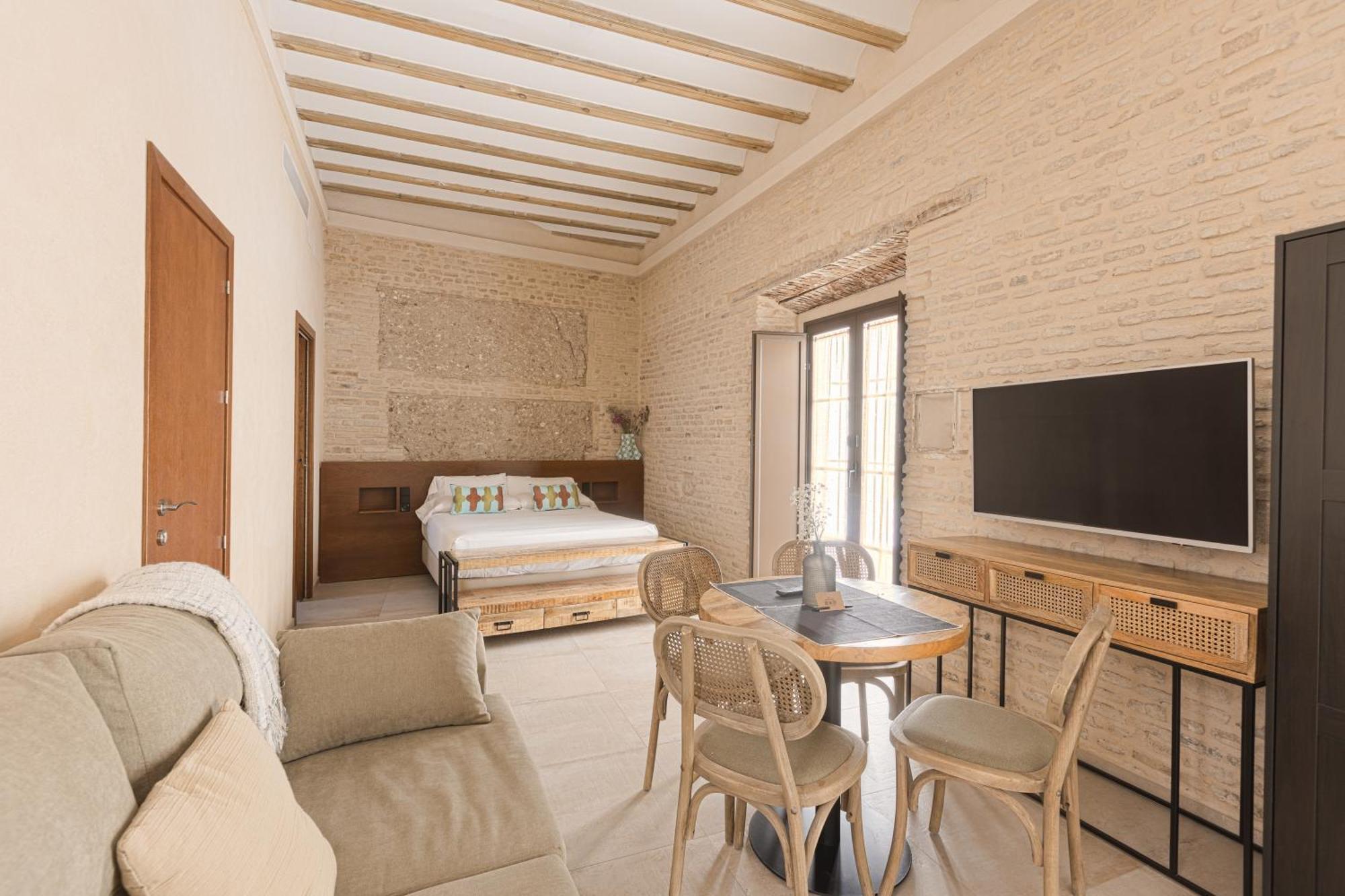 Casa Senorial Del Siglo XVIII Aparthotel Sevilla Eksteriør bilde