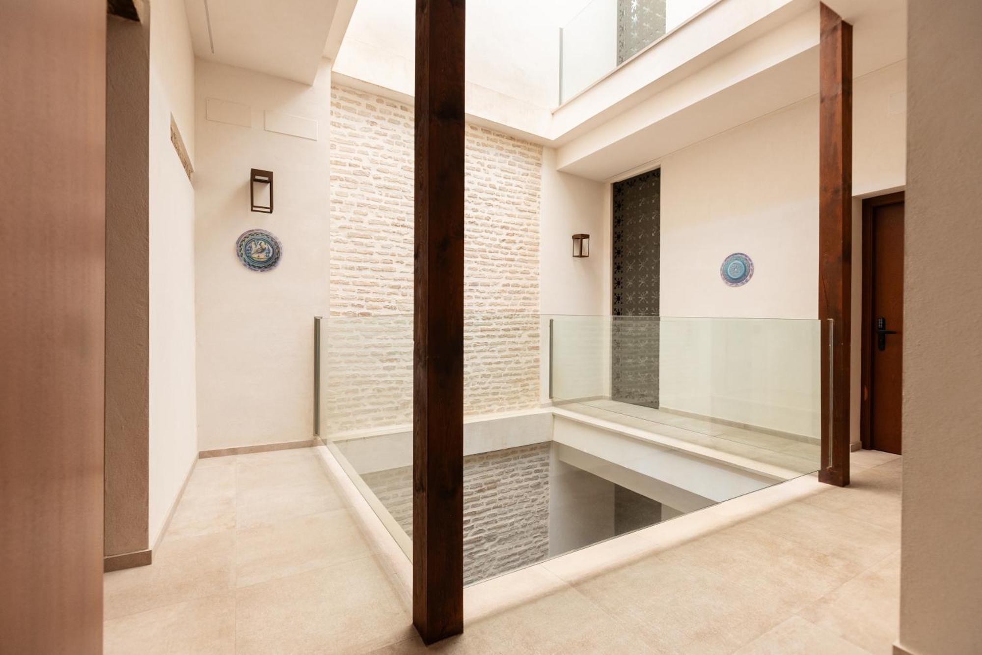 Casa Senorial Del Siglo XVIII Aparthotel Sevilla Eksteriør bilde